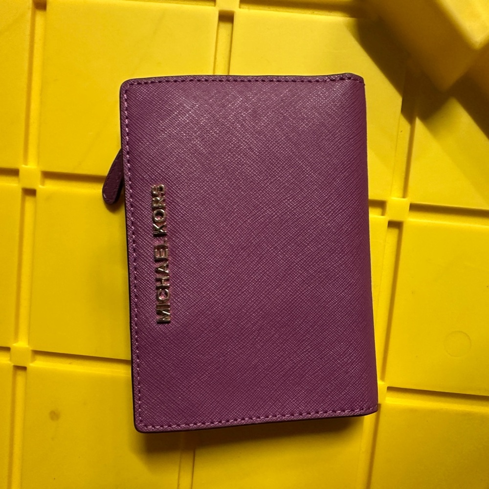 Plum Michael kors wallet